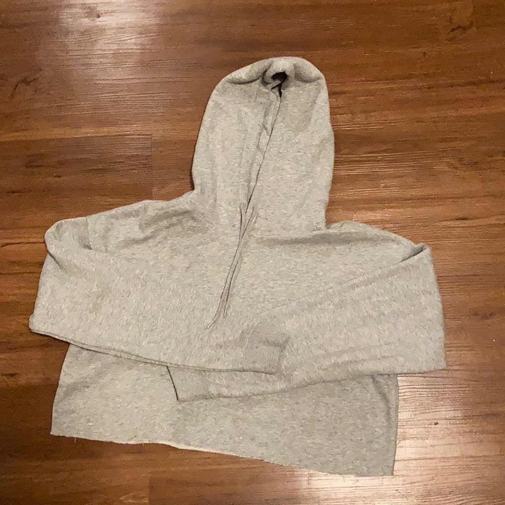 Cropped hoodie
